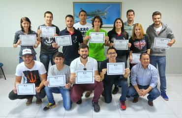 Encerramento da 03ª turma de 2016 do curso teórico para Piloto Privado de avião em Itápolis.